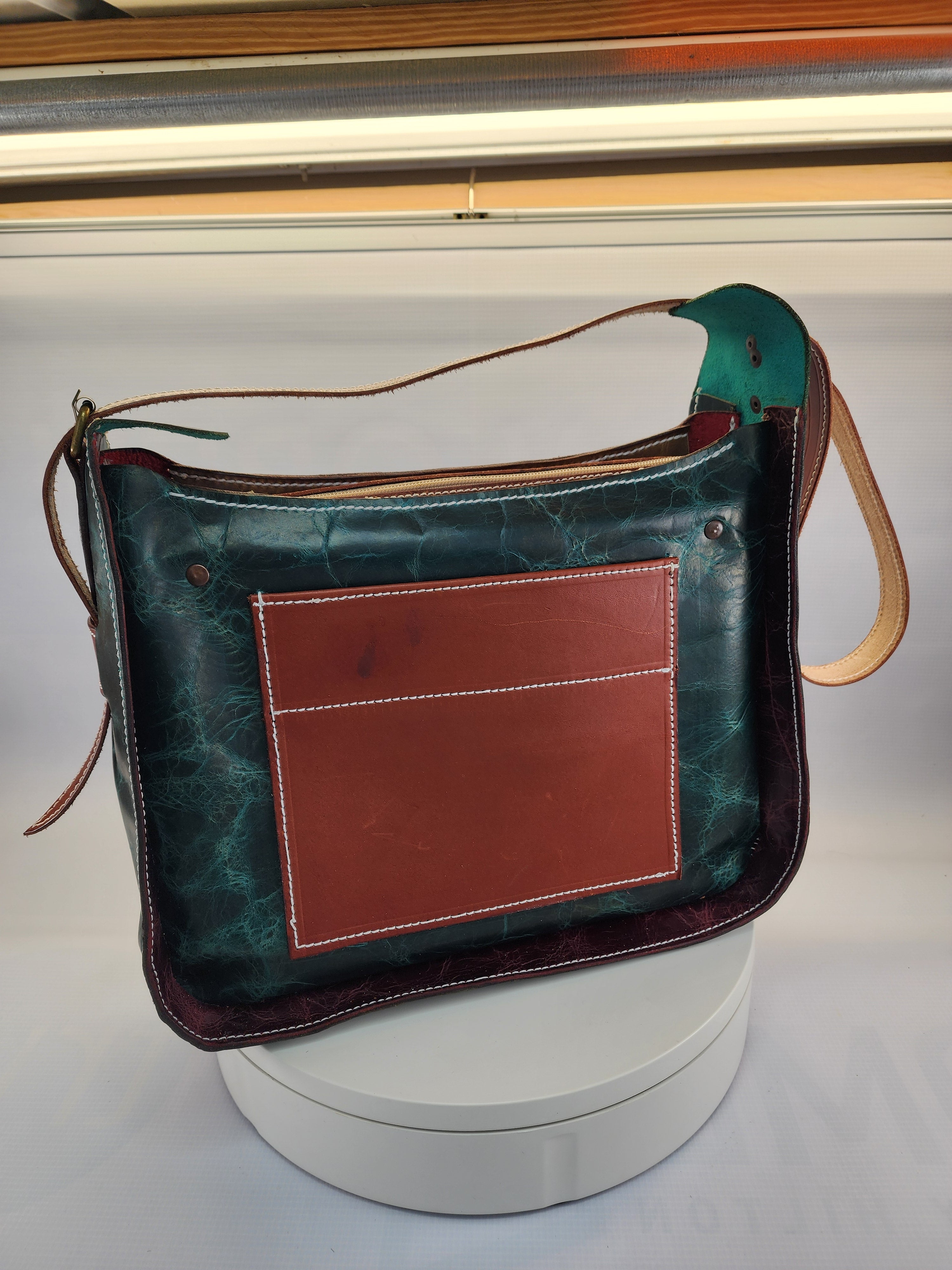 Bolso Aethel Turquesa Profundo
